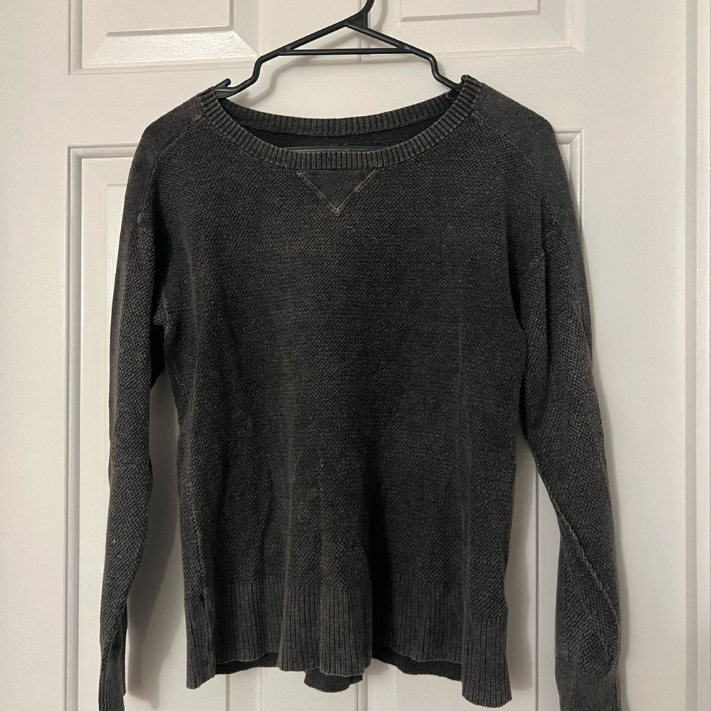 American Eagle Gray Sweater